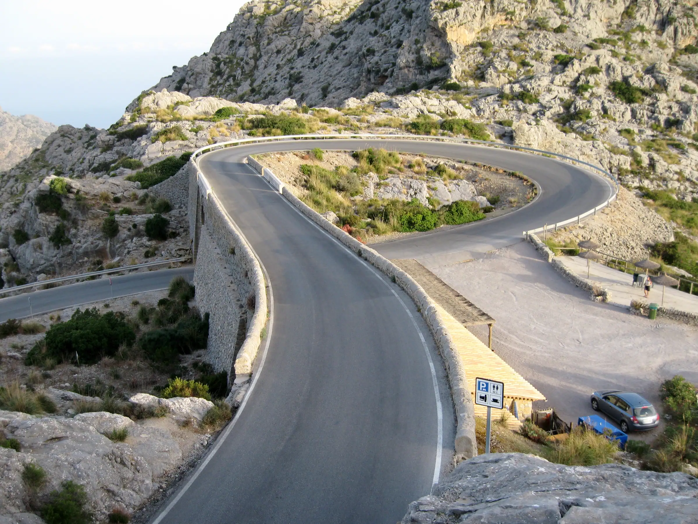 Sa Calobra: die Serpentinenstraße MA-2141 entspannt fahren