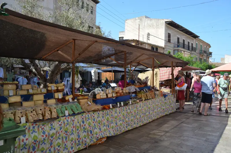 Santanyí : horaires du marché, que voir et calas à proximité