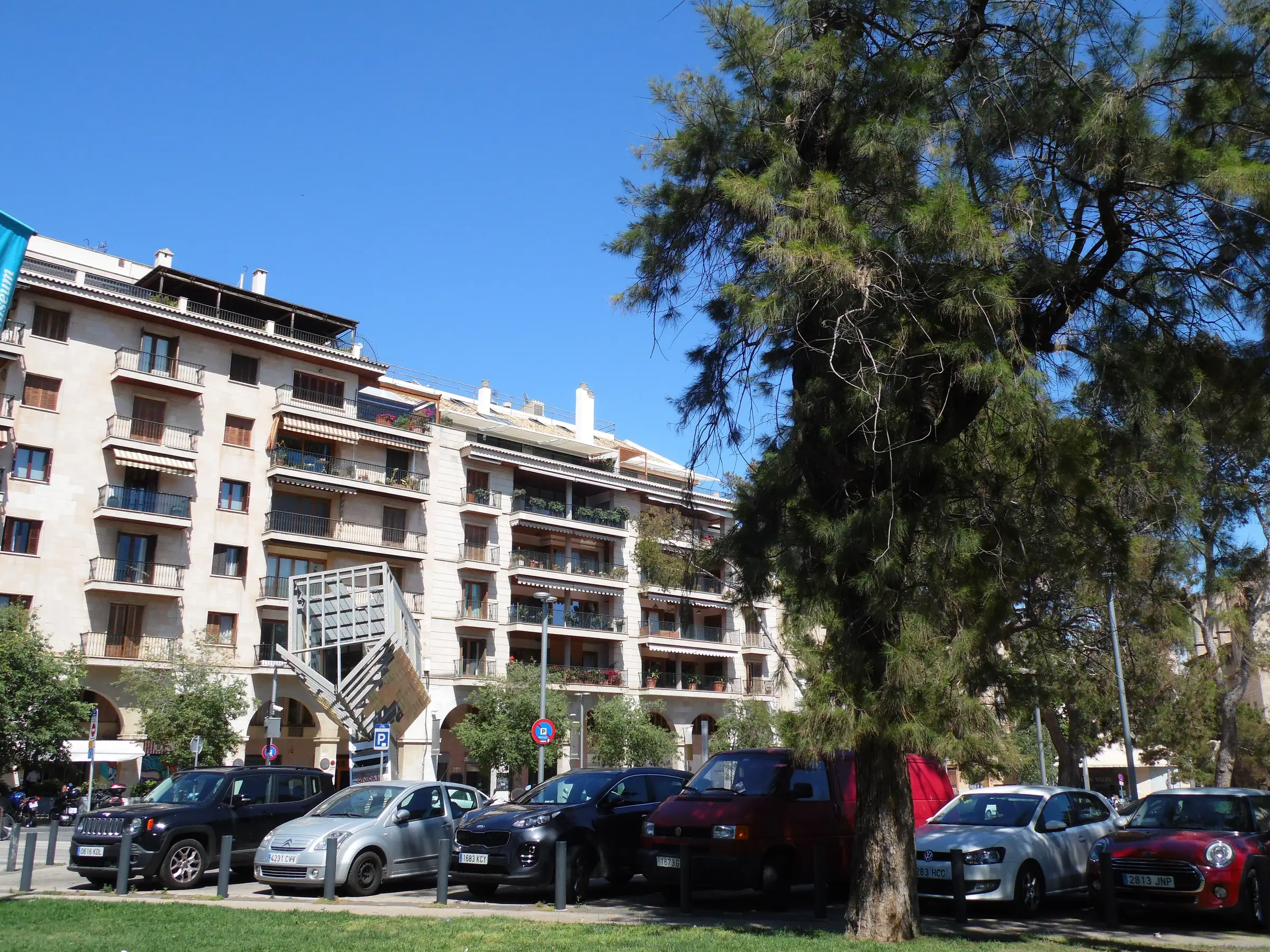Parken in Palma: kostenlose Parkplätze, blaue Zone, Parkhäuser und teure Fallen