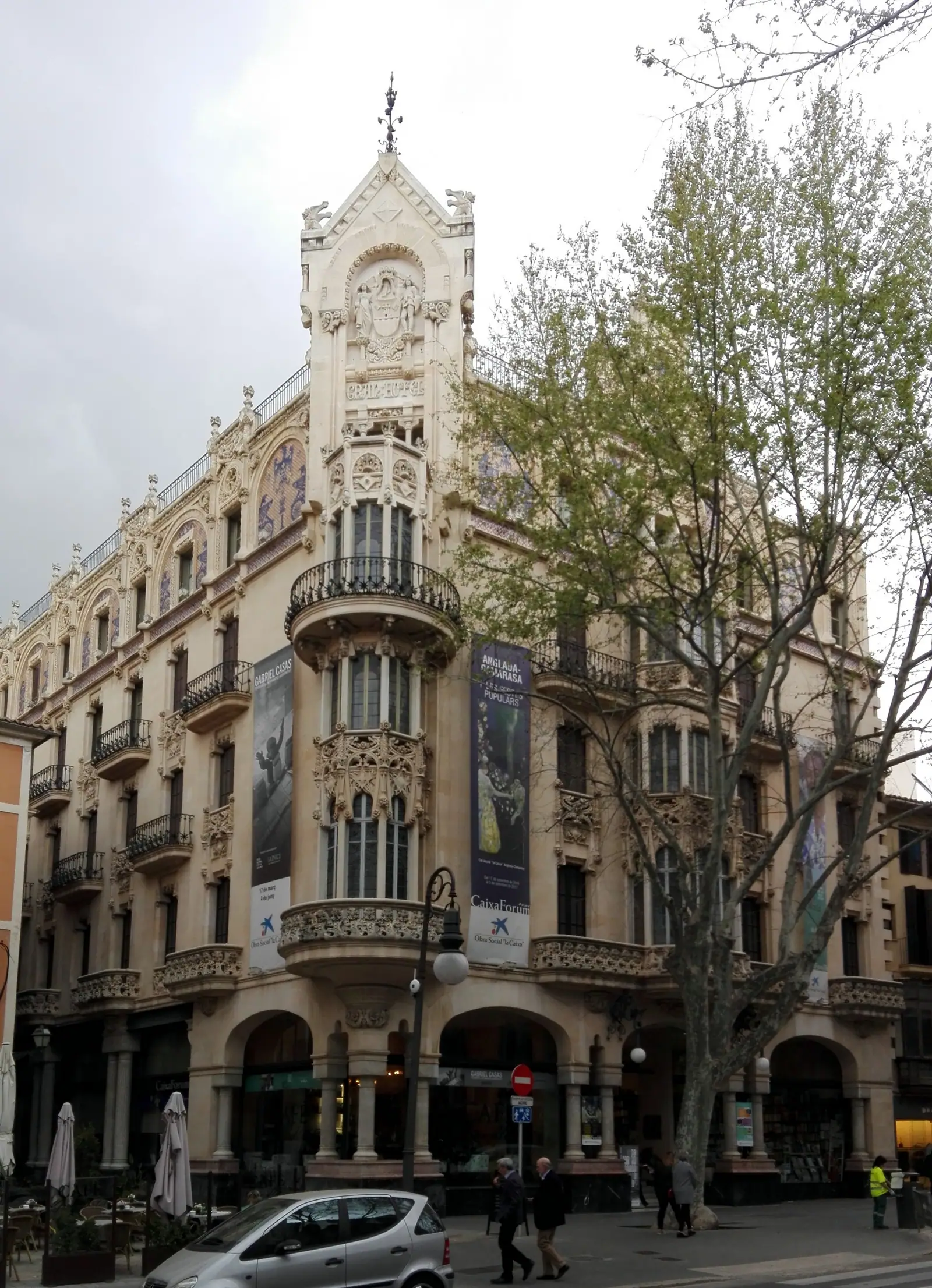 La façade moderniste du CaixaForum, ancien Gran Hotel de Palma