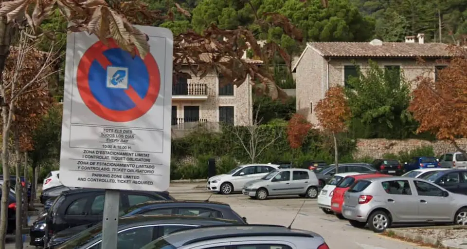 Parkscheinautomat der blauen Zone ORA in Palma