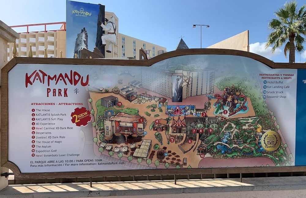 Plan du Katmandu Park à Majorque avec carte des attractions et zones du parc