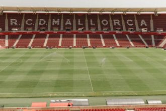 Vue panoramique du stade Son Moix à Majorque avec les tribunes du RCD Mallorca